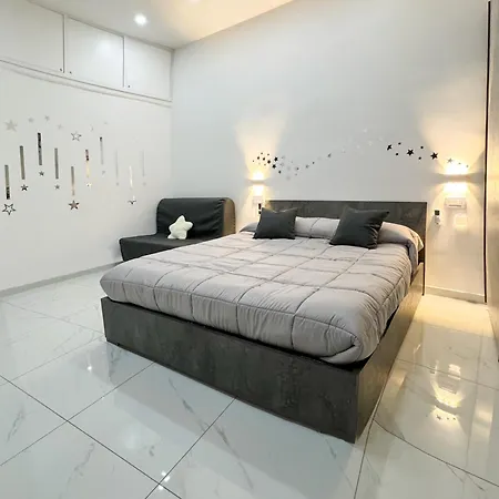 Πανσιόν Star House Νάπολη